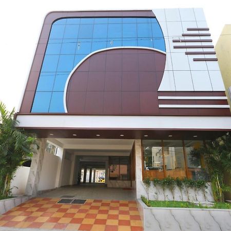 Fabexpress Nk Exotica Hotell Chennai Exteriör bild